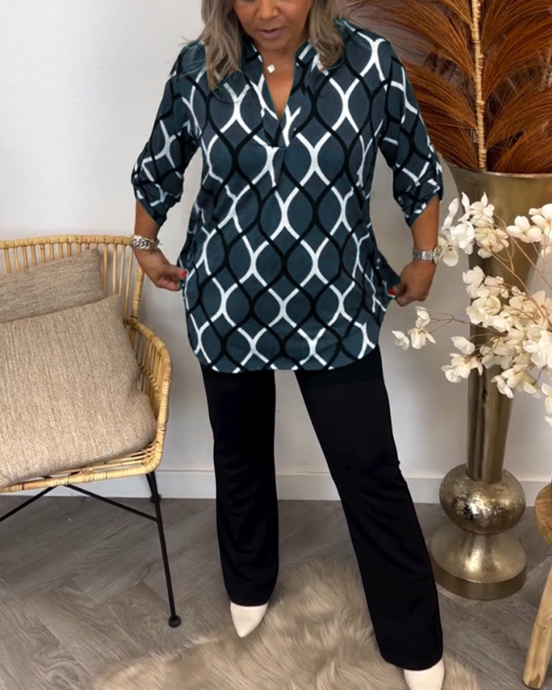 NORA | Figure-flattering blouse with elegant pattern