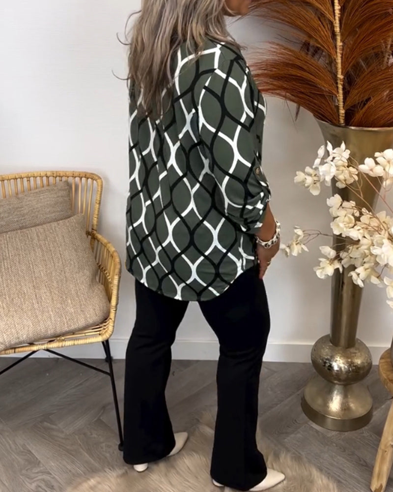 NORA | Figure-flattering blouse with elegant pattern