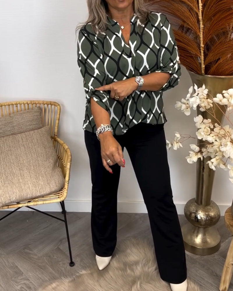 NORA | Figure-flattering blouse with elegant pattern